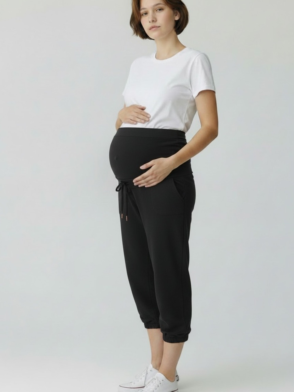 Liz Lange Maternity S Black Maternity Capri Draw String Joggers